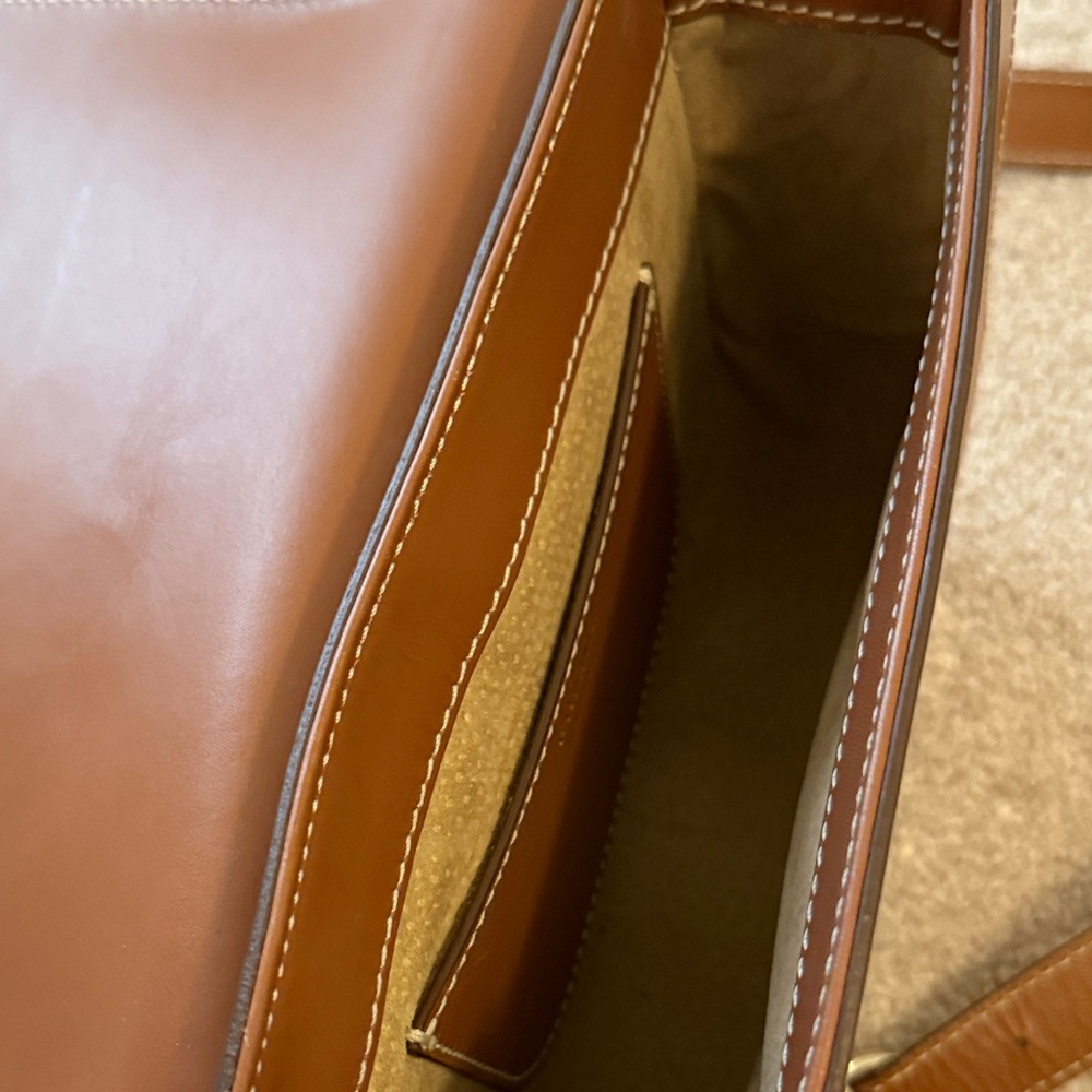 Frame Leather Crossbody Bag - Picture 6 of 6
